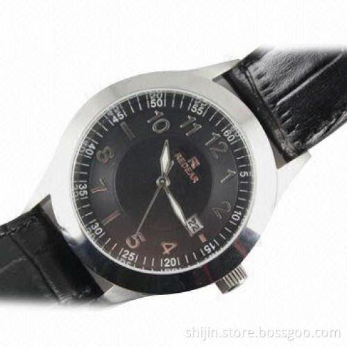 Stainless steel men's watch with 3ATM water resistance and auto date